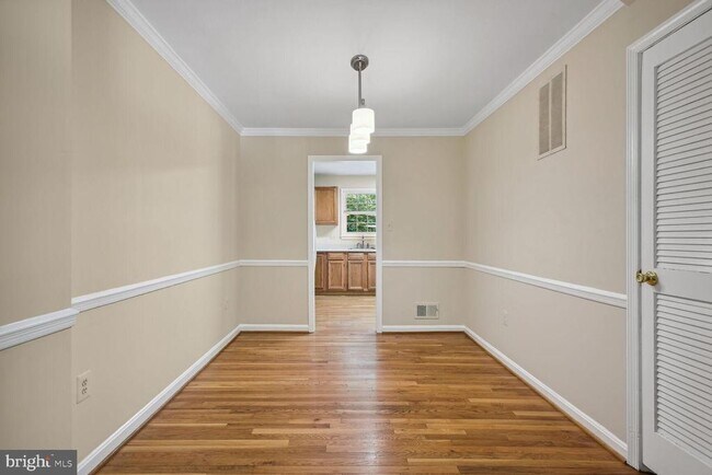 Foto del edificio - 1510 Chatham Colony Ct