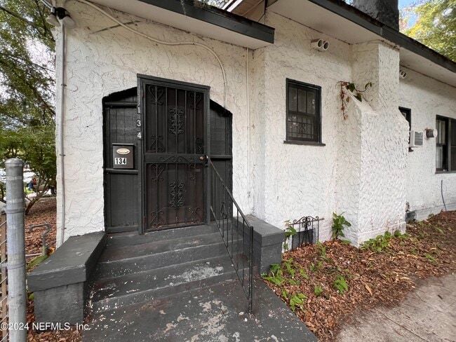 Building Photo - 134 W 23rd St