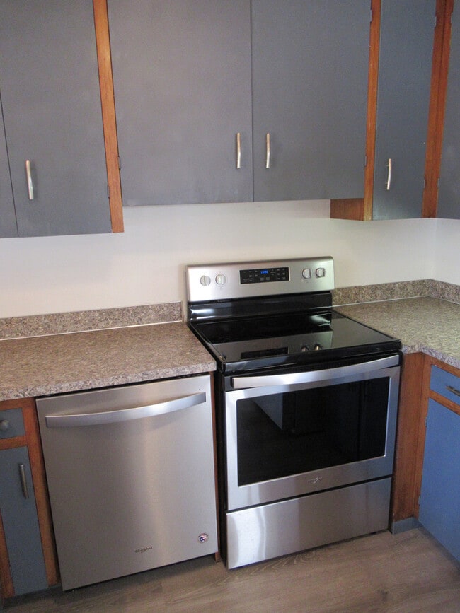 Foto del edificio - Three Bedroom Home in South Salem