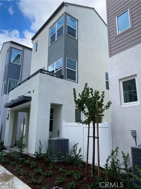 Building Photo - 4428 S Bryant Pso