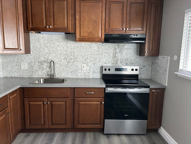 Foto del edificio - 3608 Midvale Ave