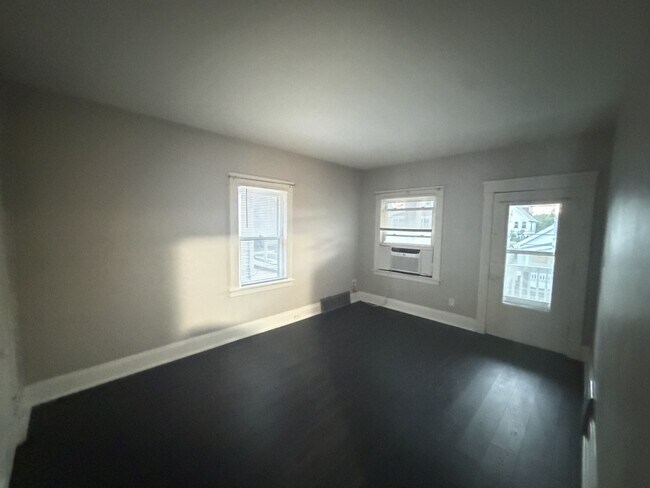 Foto del edificio - 1623 Hopkins Ave