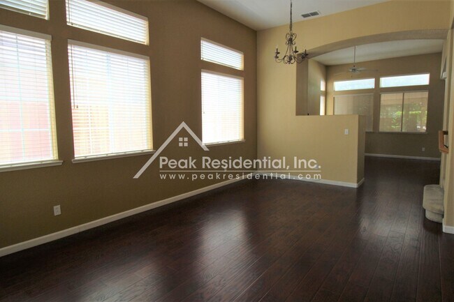 Building Photo - 4 br, 3 bath House - 8041 Ryan Taylor Way