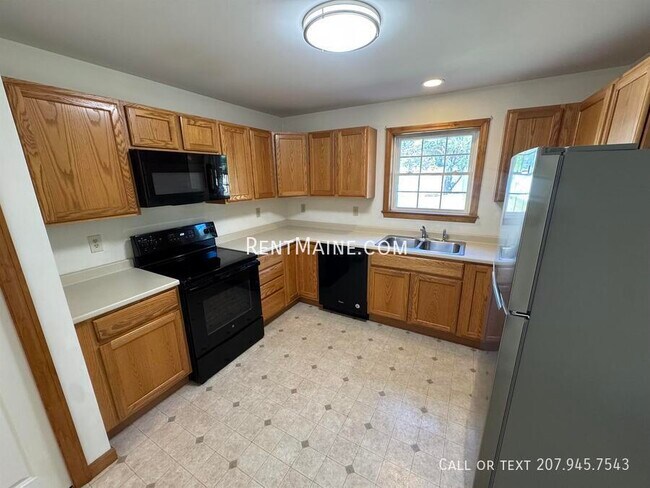 Foto del edificio - 32 Emerson Mill Rd