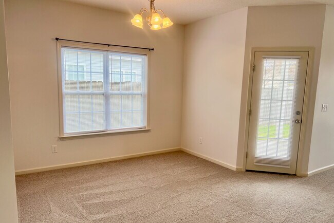 Foto del edificio - 990 Ashland Way
