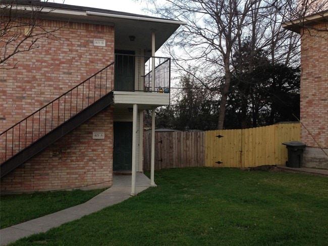 Building Photo - 401 A Park