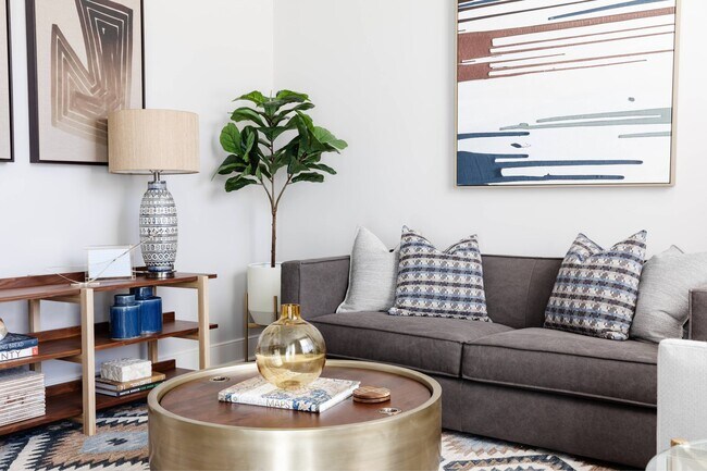 Foto del edificio - The Cardinal Apartments