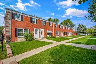 Building Photo - 843 McHenry Rd