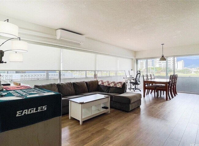 Building Photo - 2015 Ala Wai Blvd