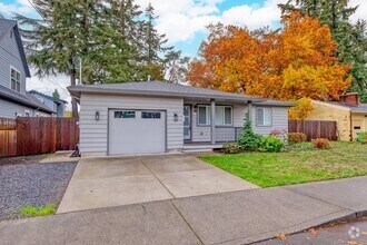 Building Photo - 5535 SE 57th Ave