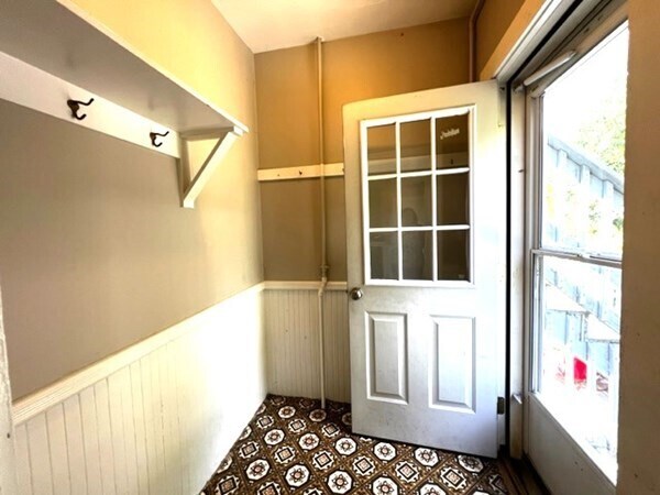 Building Photo - 38 Folsom Ave