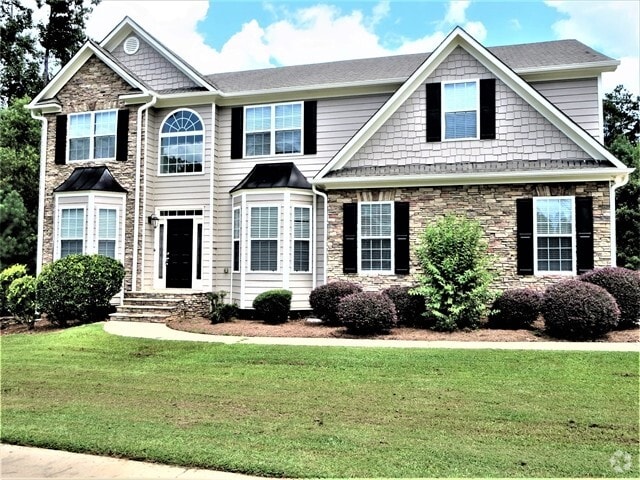 Building Photo - 5592 Lair Ln