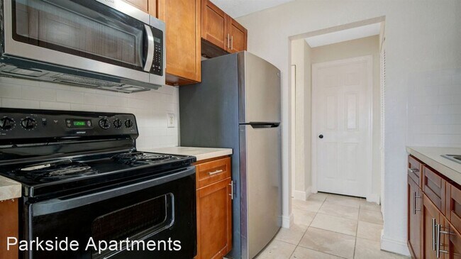 Building Photo - 2 br, 1 bath House - 1735 Eastern Road