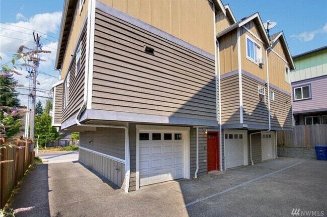Foto del edificio - 11014 Greenwood Ave N