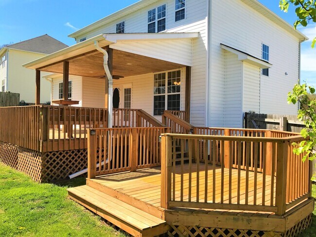 Foto del edificio - Great Family Home -  Fenced Backyard - Gar...