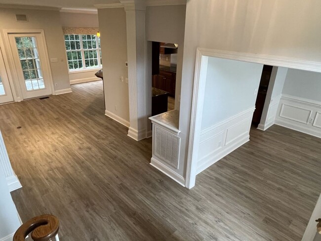 Foto del edificio - Refreshed 4 Bed home in Ballantyne