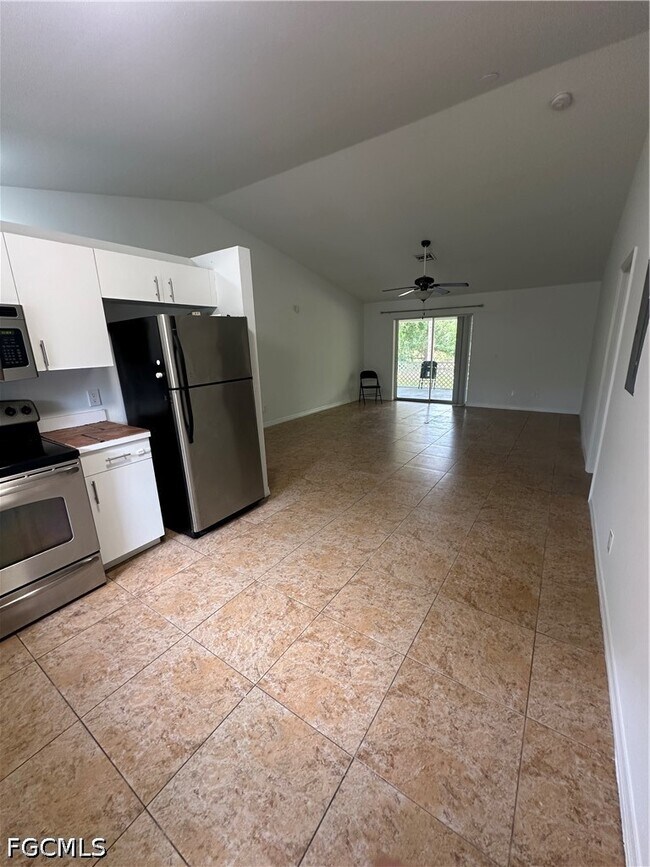 Foto del edificio - 4025 10th Ave NE