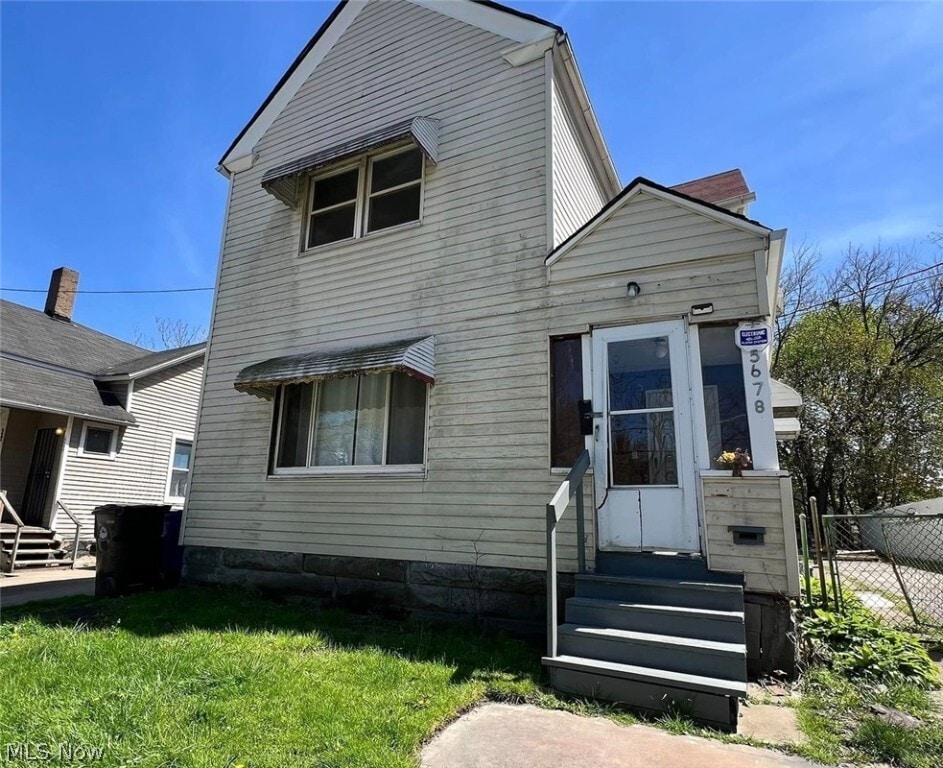 Primary Photo - 5678 Hamlet Ave