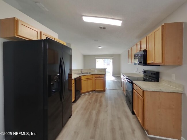 Foto del edificio - 4138 Clearbrook Cove Rd