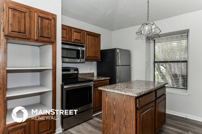 Foto del edificio - 525 Country View Ln