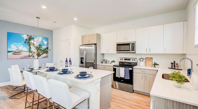 Photo - 8044 Gulfstream Ct Townhome