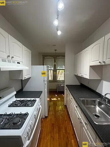 Building Photo - 24 Sidlaw Rd