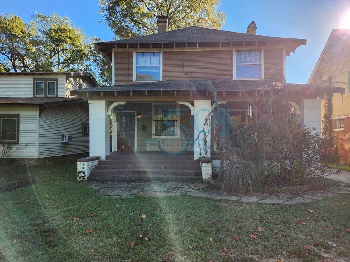 Historic Duplex located near Central High Alquileres en Little