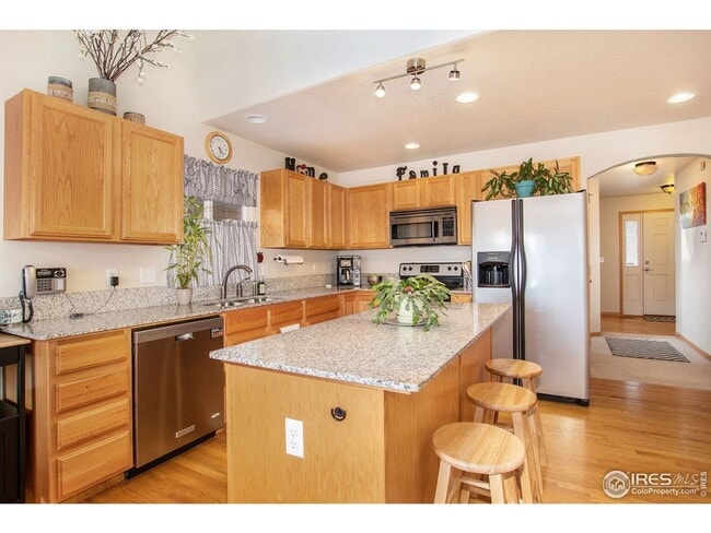 Building Photo - Charming 3-Bedroom Home with Loft and Expa...