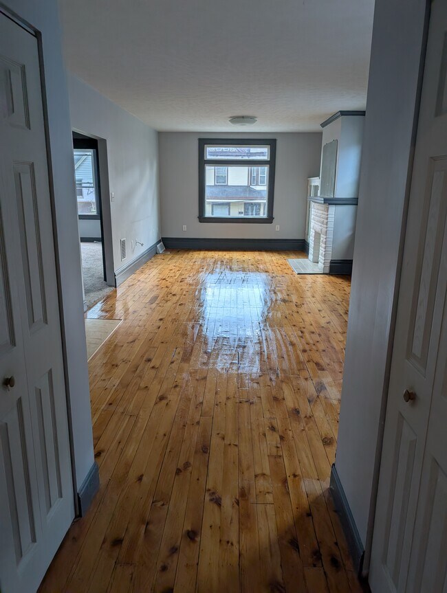 Photo - 430 Dawson Ave Apartments