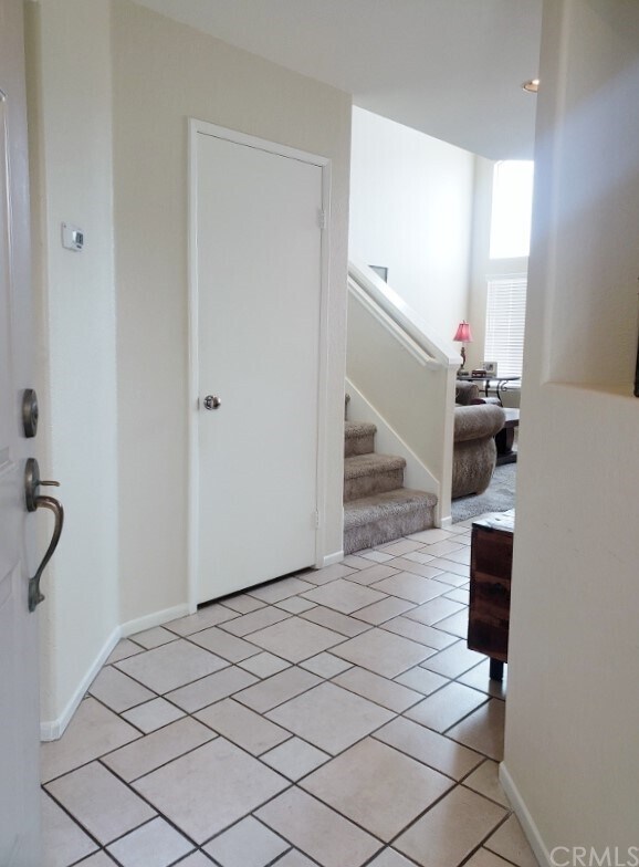 Building Photo - 4655 Los Alamos Way