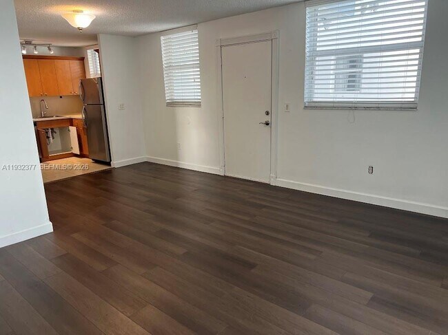 Foto del edificio - 1801 S Treasure Dr