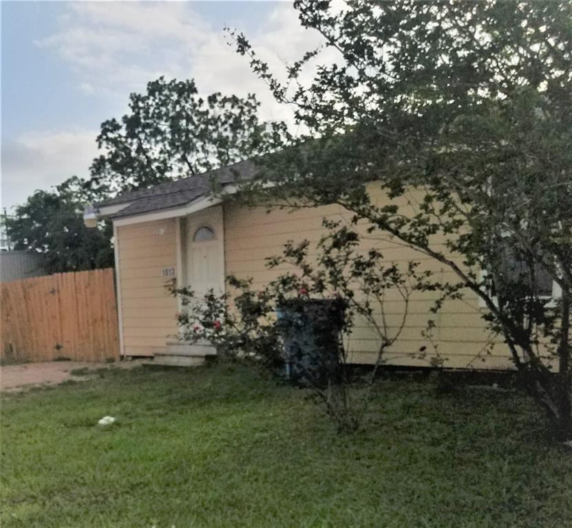 1013 Lawrence St, Rosenberg, TX 77471 House for Rent in Rosenberg, TX