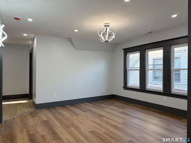 Foto del edificio - 134 Hubinger St