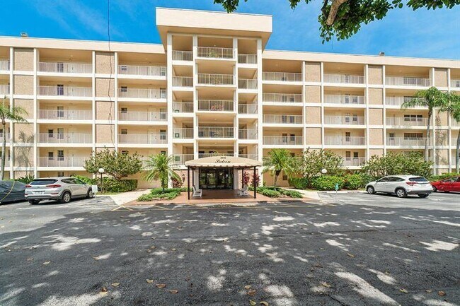 Building Photo - 2650 S Course Dr