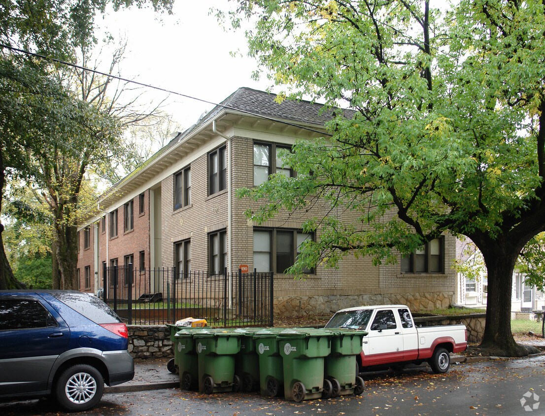 Primary Photo - 490 NE Angier Ave