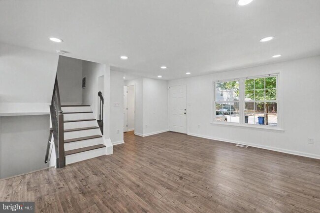 Building Photo - 13803 Laura Ratcliff Ct