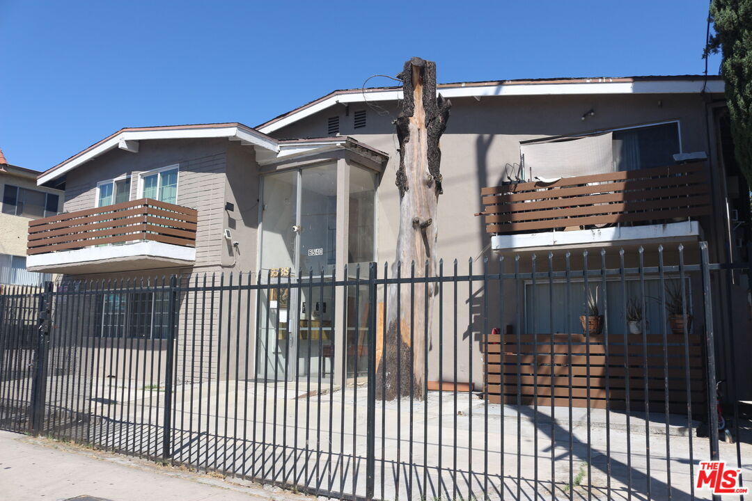 Primary Photo - 6538 Sepulveda Blvd
