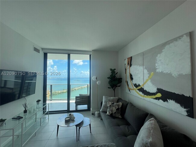 Foto del edificio - 501 NE 31st St