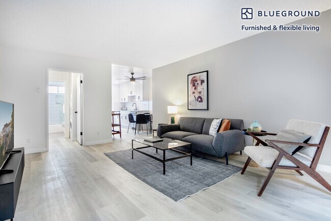 Foto del edificio - 1231 S Bundy Dr