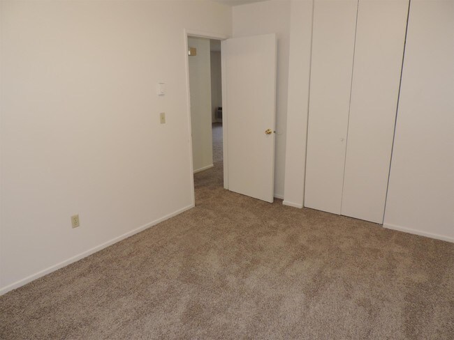 Building Photo - 5810 SW Erickson Ave