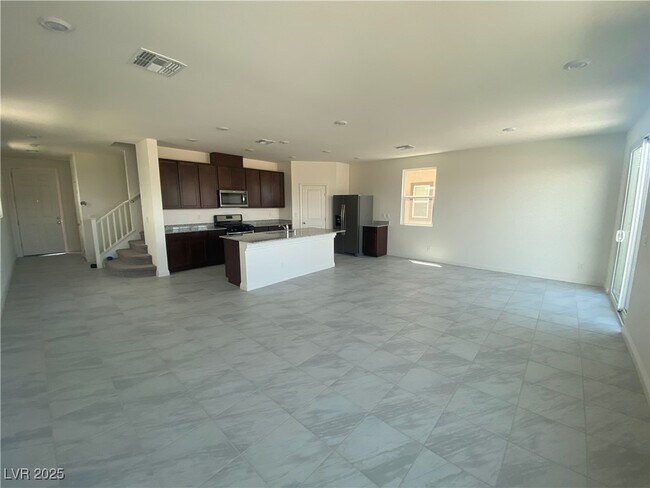 Building Photo - 6023 Coja St