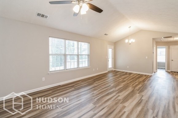 Foto del edificio - NOW AVAILABLE! - 4639 Noah Overlook W, Acw...