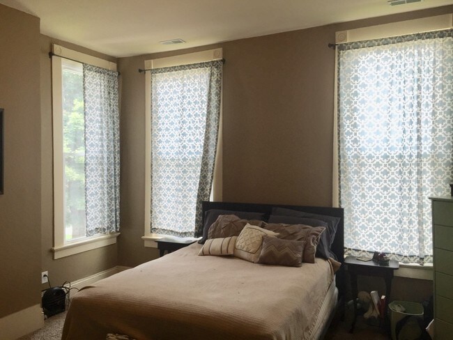 Master Bedroom - 1106 SE 1st St