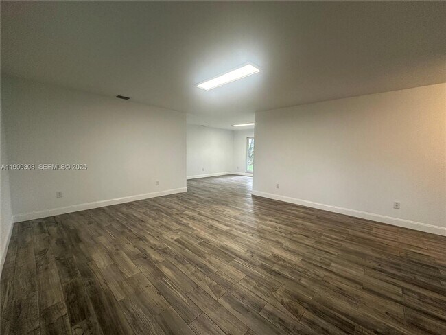 Foto del edificio - 27850 SW 164th Ct