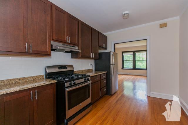 Building Photo - 1 bedroom in Chicago IL 60640