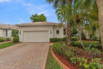 Building Photo - 2553 Bay Pointe Dr