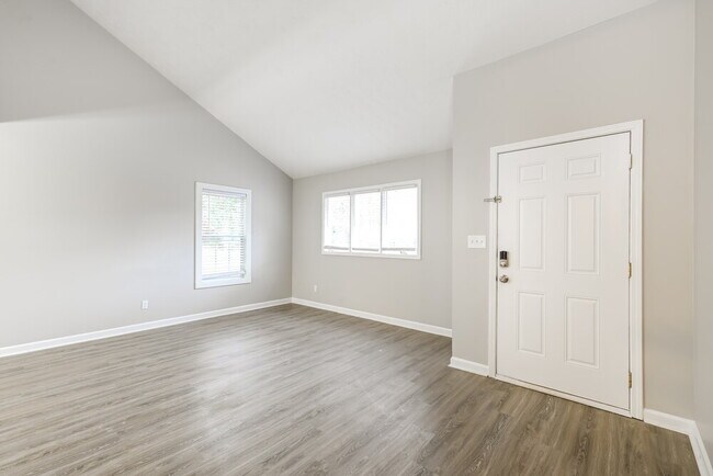 Building Photo - 4392 Hardwood Cir SW