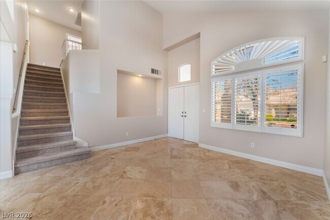 Foto del edificio - 10401 Horseback Ridge Ave