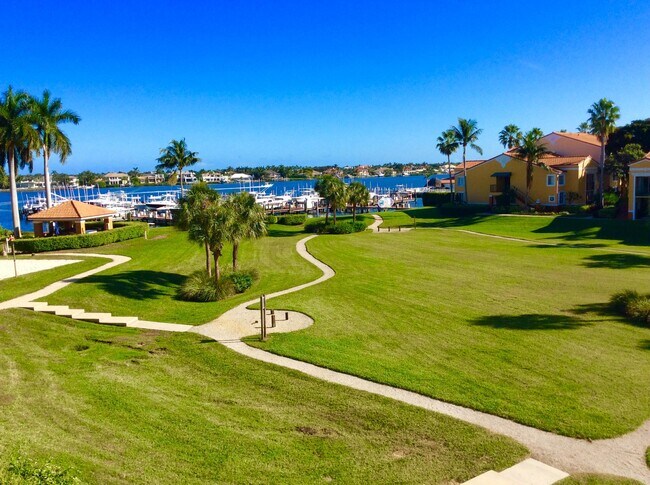 Foto del edificio - 145 Yacht Club Way
