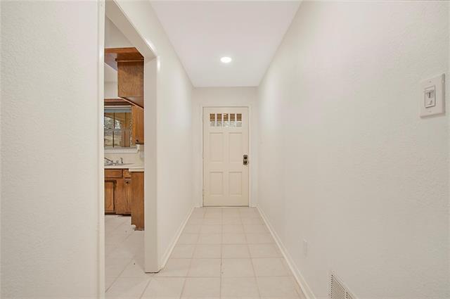 Foto del edificio - 150 Oak Dr